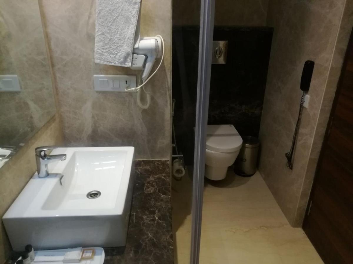 נוידה Hide Away Suites מראה חיצוני תמונה